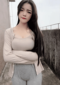 姚明 15 岁女儿身高近 2 米，体育世家的成长引发健康思考