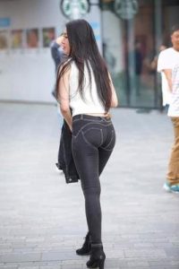 警惕“入室抢劫式”恋爱：以爱为名的控制是危险关系信号